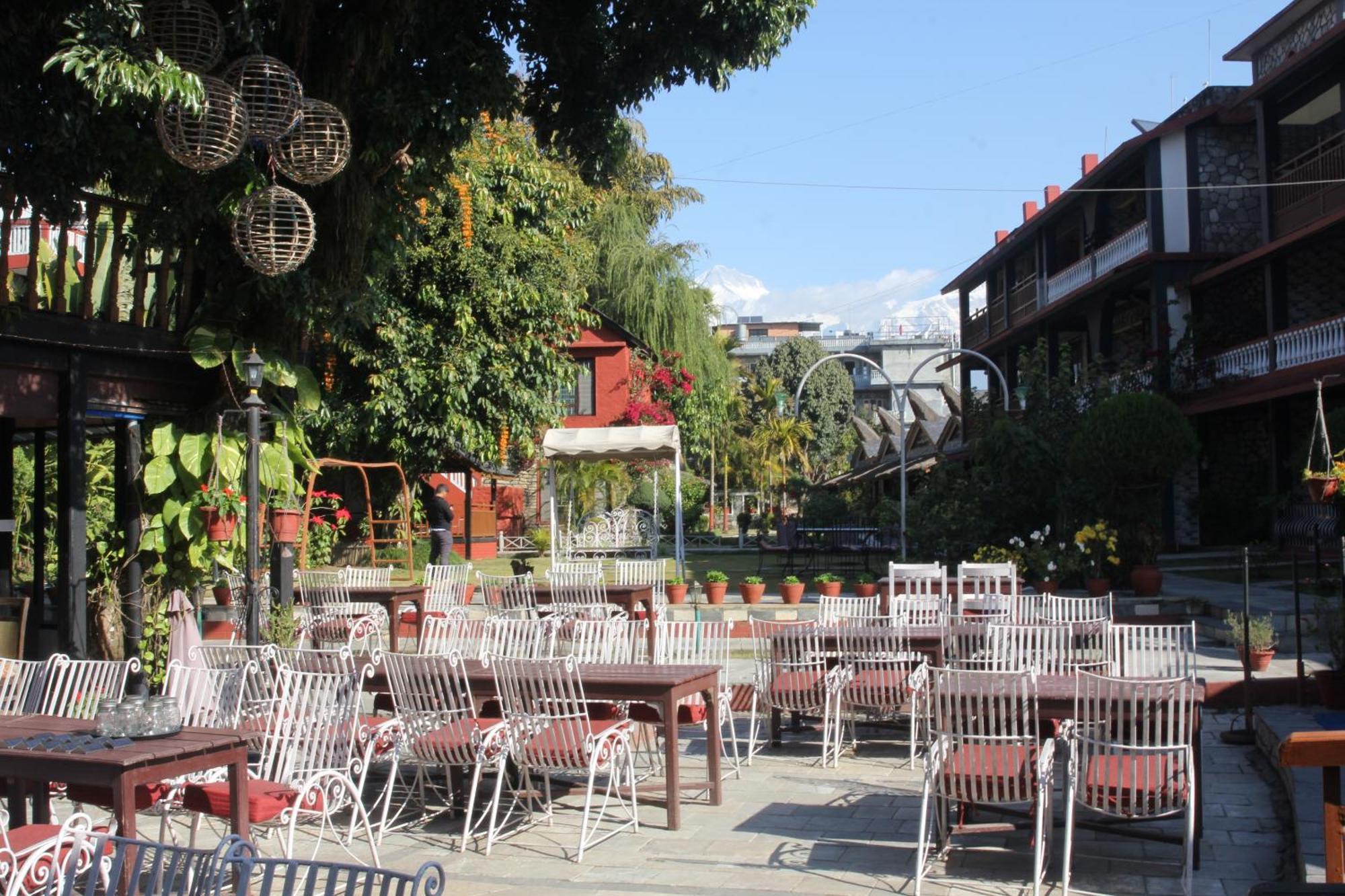 Lake View Resort Pokhara Luaran gambar