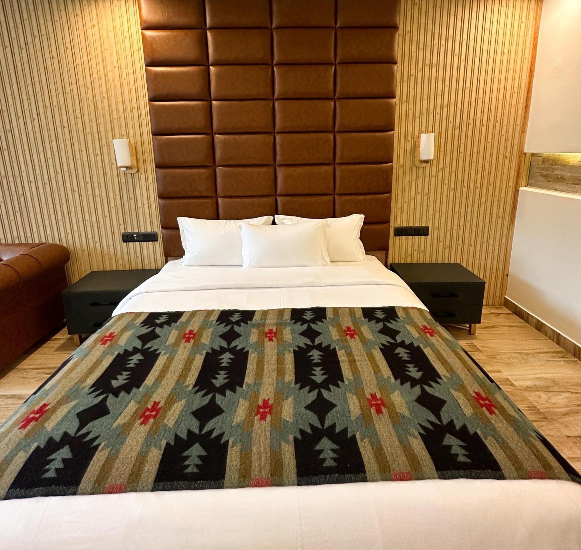 Lake View Resort Pokhara Luaran gambar