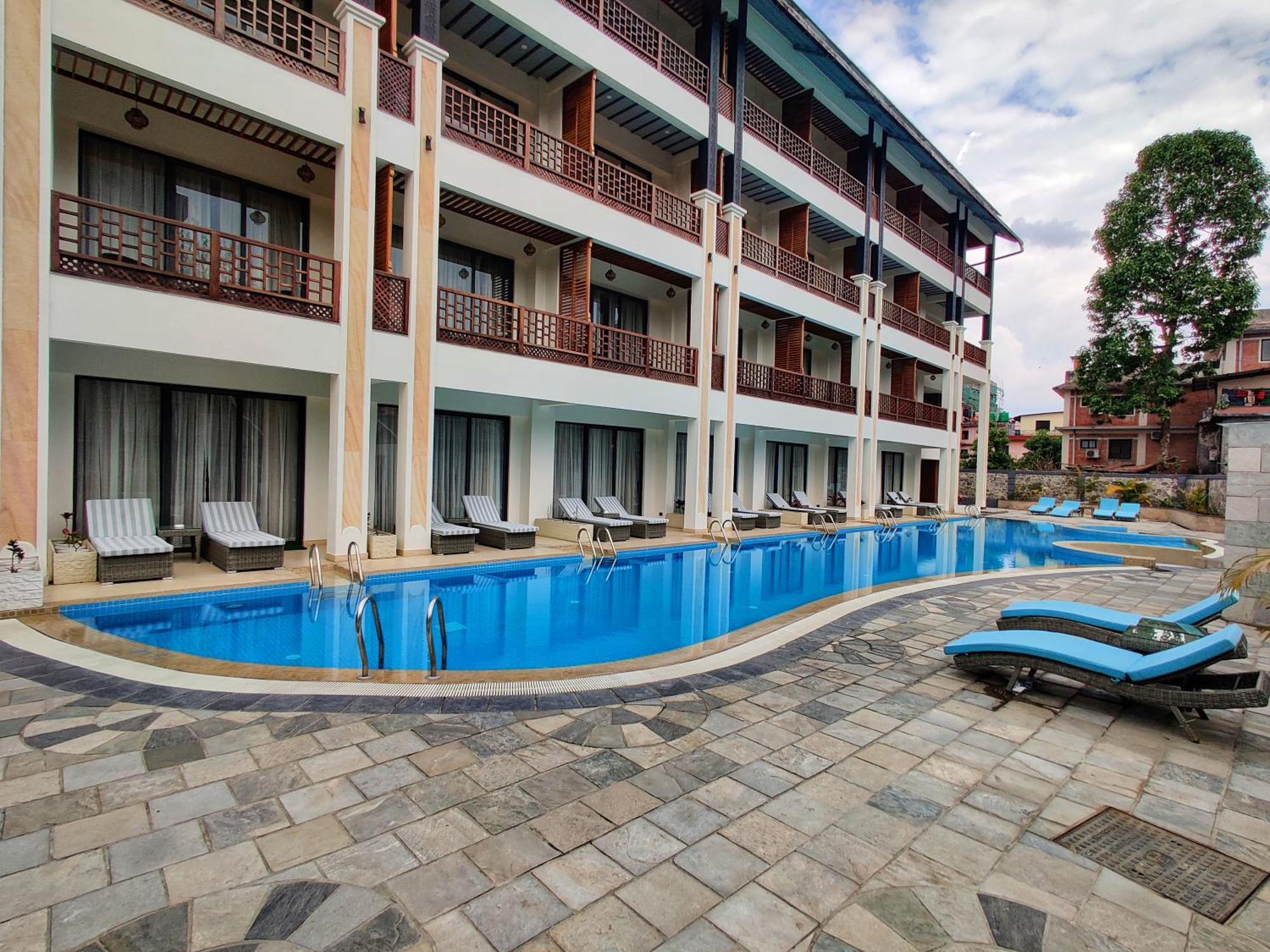 Lake View Resort Pokhara Luaran gambar