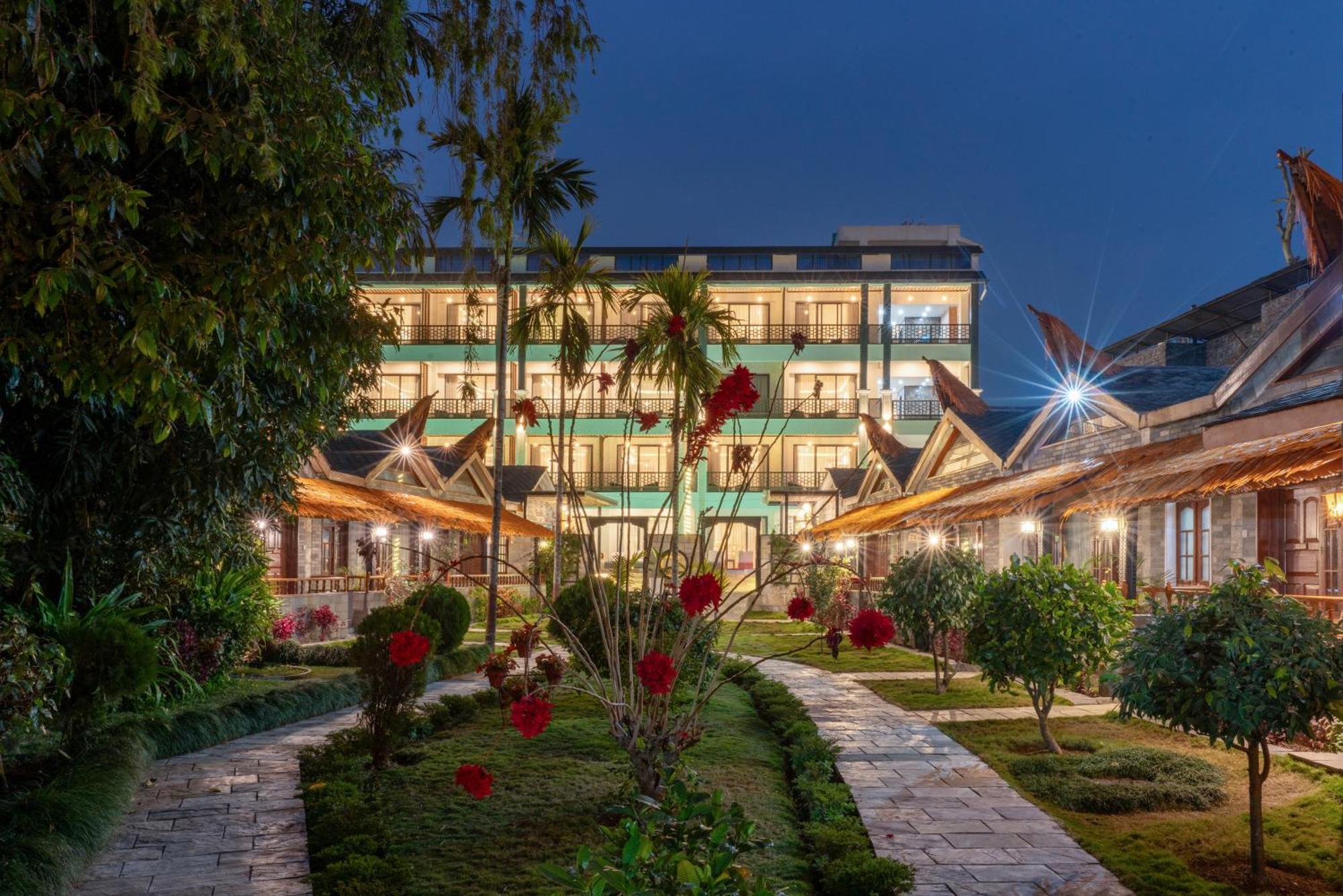 Lake View Resort Pokhara Luaran gambar